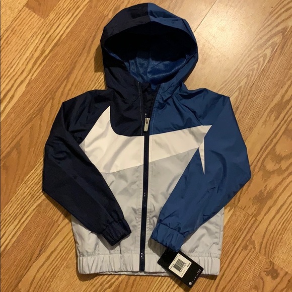 nike swoosh windrunner